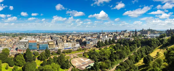 Panoramik Hava Görünümünde Edinburgh Bir Güzel Yaz Günü Skoçya Birleşik — Stok fotoğraf