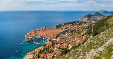 Hırvatistan 'ın Dubrovnik kentinde güzel bir yaz günü panorama