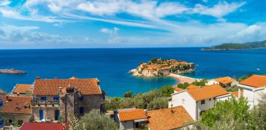 Bir güzel yaz günü, Karadağ, Budva'nın Sveti Stefan Adası Panoraması