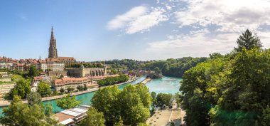 İsviçre Bern ve nın Munster katedralde panoramik manzaralı