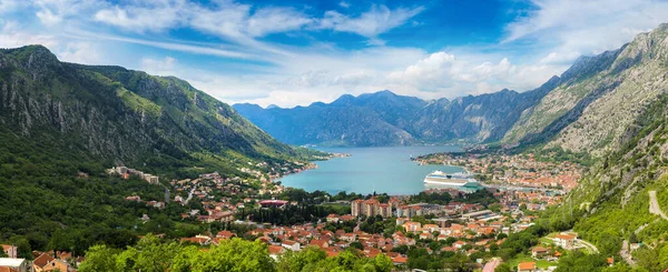 Panorama Kotor Hermoso Día Verano Montenegro —  Fotos de Stock