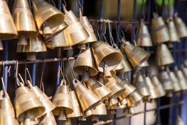 Pequeñas campanas de bronce —  Fotos de Stock