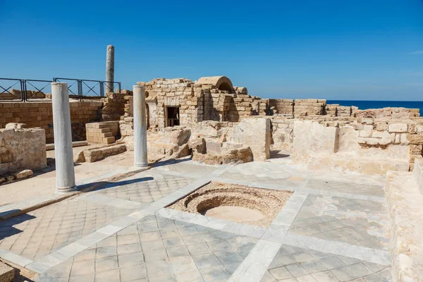 Ruinerna av antika caesarea. Israel. — Stockfoto