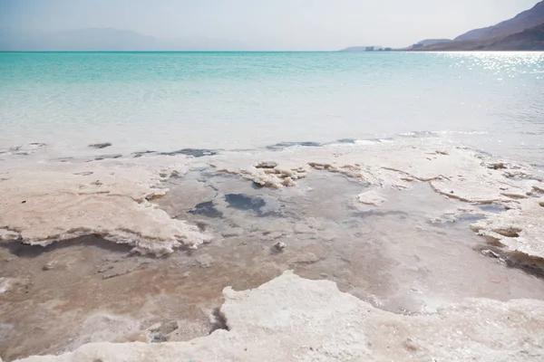 Ölü Deniz doğal tuz kristallerinin — Stok fotoğraf