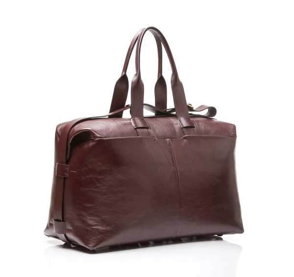 Sac de voyage homme en cuir marron sur fond blanc — Photo