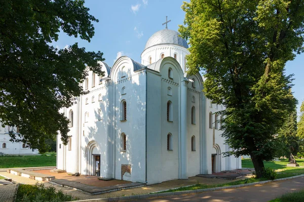 Igreja de Boris e Gleb em Chernigov, Ucrânia (XII século .) — Fotografia de Stock