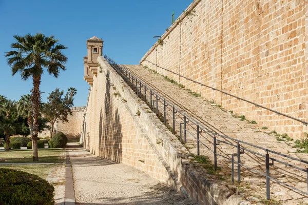 Rampart walls in old city Akko or Acre, Israel — Stock Photo, Image