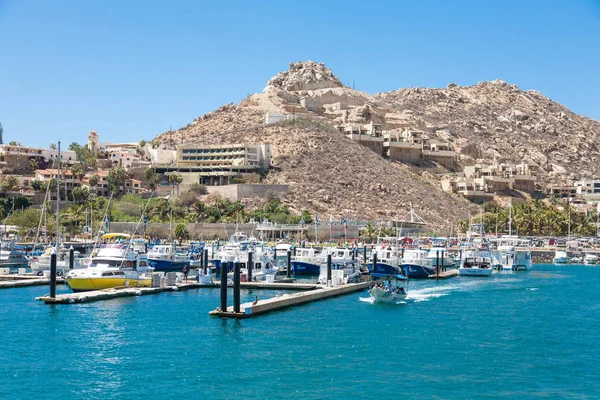 Cabo san lucas marina auf baja california, mexiko. — Stockfoto