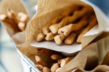 grisini bir zanaat kağıt paket 