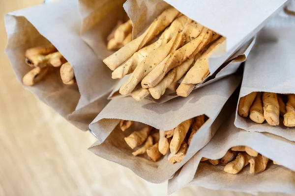 grisini bir zanaat kağıt paket 