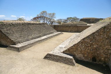 Eski Zapotek Dili Monte Alban, Oaxaca Harabeleri