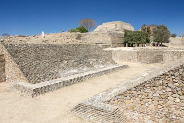 Eski Zapotek Dili Monte Alban, Oaxaca Harabeleri