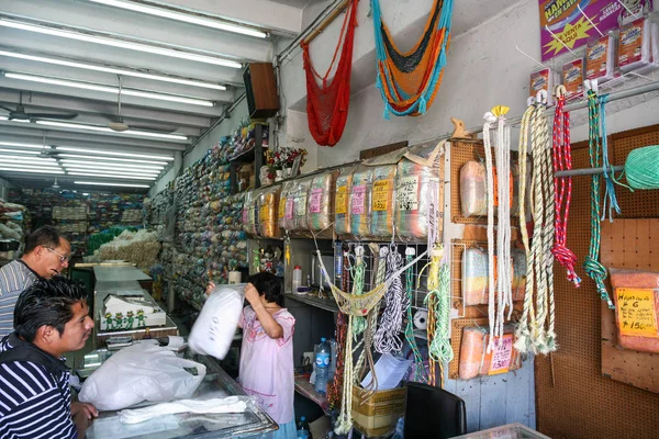 Traditionella typiska hängmattan butik i Merida, Yucatan, Mexiko — Stockfoto