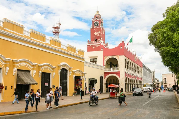 Pohled z městského palác (Palacio Municipal) v Mérida, Yucatan — Stock fotografie