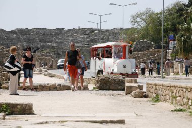 Halkın yanında, Türkiye'de antik Roma kalıntıları keşfetmek