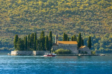 St.George Adası Kotor Bay yakınındaki Perast, Karadağ