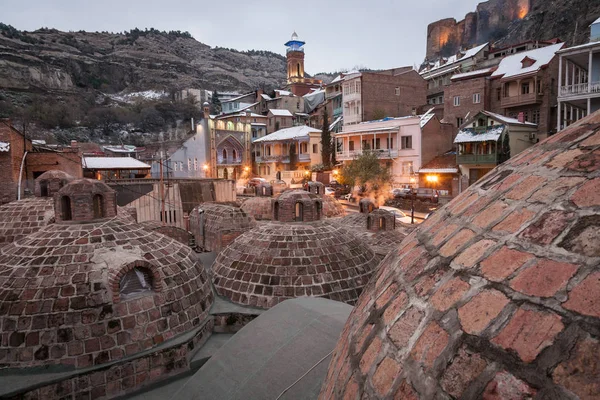 Evening view of Sulphur baths in Abanotubani, old district of Tb — Stock Photo, Image