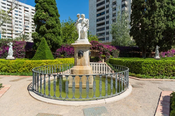 Fragmentos de Monforte Gardens em Valência, Espanha . — Fotografia de Stock