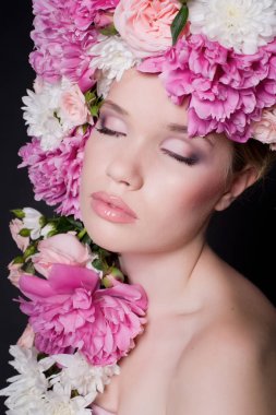  şirin bir kız portresi stüdyo