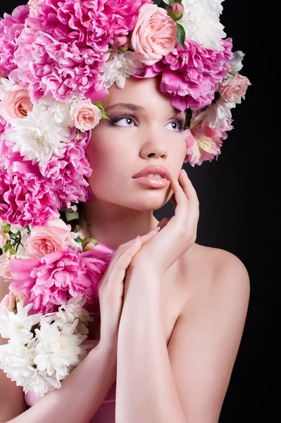 Portrait studio d'une jeune fille mignonne — Photo