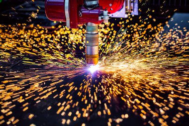 CNC lazer plazma kesimi metal, modern endüstriyel teknoloji.