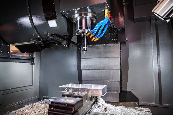 Metallverarbeitende CNC-Fräsmaschine. — Stockfoto