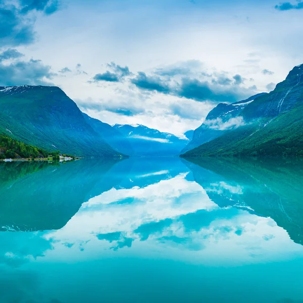 Bela natureza Noruega . — Fotografia de Stock