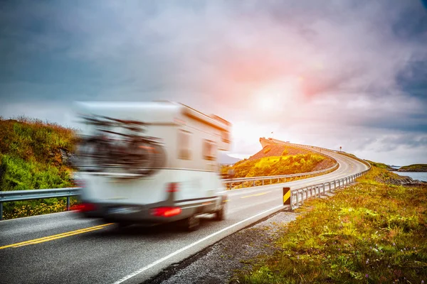 Norway. Caravan car travels on the highway. — Stock Photo, Image