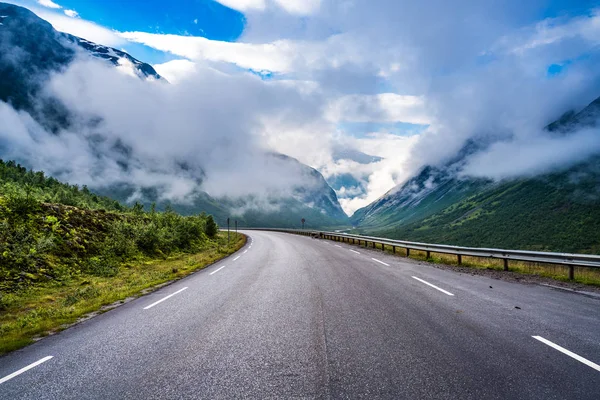 Drumul în Norvegia — Fotografie, imagine de stoc