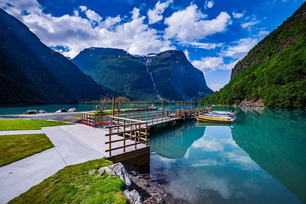 Lovatnet lago Hermosa naturaleza Noruega . — Foto de Stock