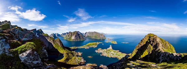 Lofoten szigetcsoport panoráma — Stock Fotó