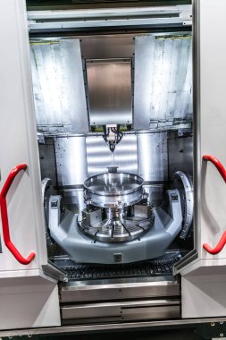 Metal işleme Cnc freze makinesi.