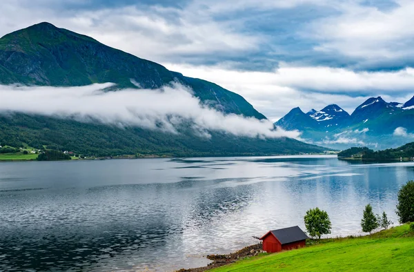 Hermosa naturaleza Noruega . — Foto de Stock