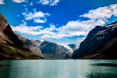 lovatnet göl güzel doğa Norveç.