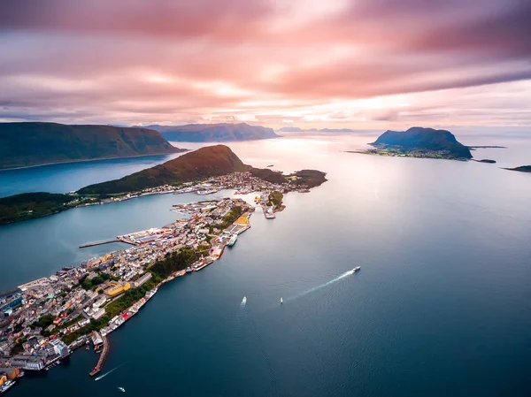 Lofoten archipelago islands aerial photography. — Stock Photo, Image