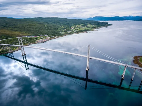 Tjeldsundbrua most v Norsku — Stock fotografie