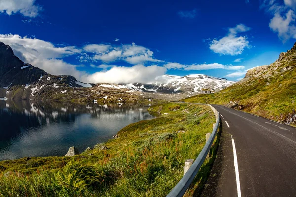 Hermosa naturaleza Noruega . —  Fotos de Stock