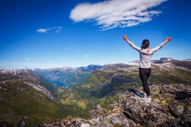 Geiranger fiyort, Norveç. Tatil turizm ve seyahat.