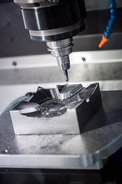 Fresadora CNC de metalurgia . — Foto de Stock