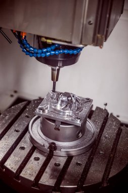 Metal işleme Cnc freze makinesi.