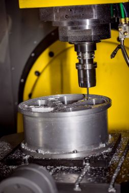 Metal işleme Cnc freze makinesi.