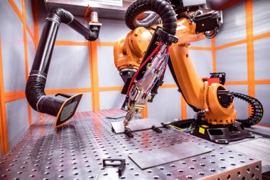 Fiber lazer robot uzak kesme sistemi