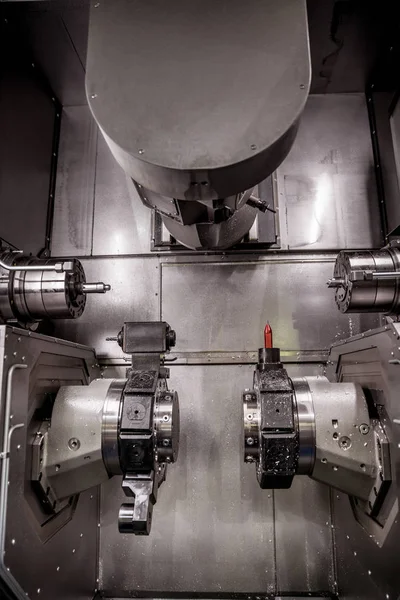 Máquina de trituração CNC para metalurgia . — Fotografia de Stock