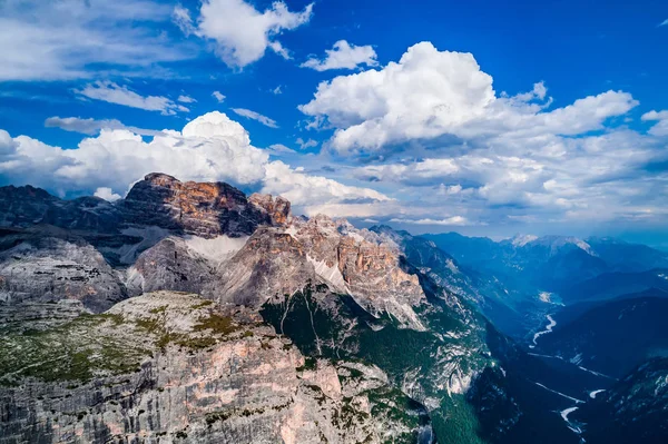 National Nature Park Tre Cime In the Dolomites Alps. Beautiful n — Stock Photo, Image