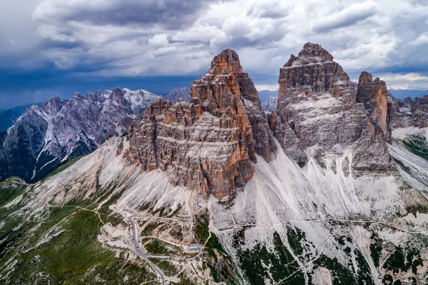 Milli doğa parkı Tre Cime Dolomites Alpleri'nde. Güzel n