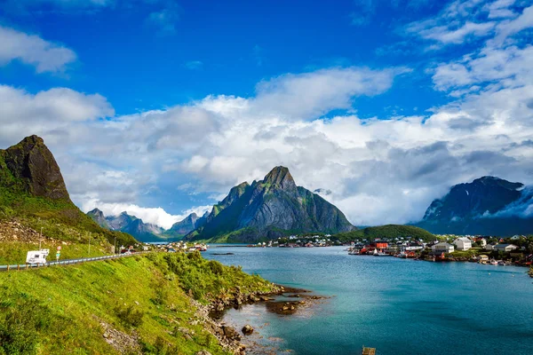 Lofoten είναι ένα αρχιπέλαγος της κομητείας της Nordland, Νορβηγία. — Φωτογραφία Αρχείου