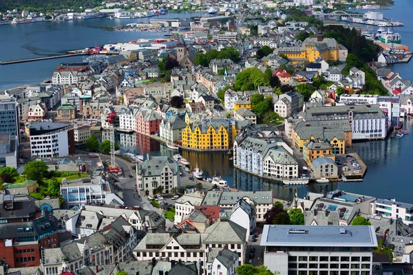 Aksla ve městě Alesund, Norsko — Stock fotografie