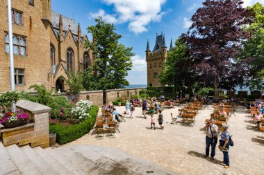 Hohenzollern Kalesi, Almanya - 24 Haziran 2017: Hohenzollern Castl