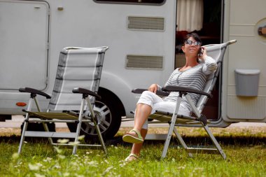 Aile tatil seyahat, kamyonet ve karavan Rv tatil gezisi
