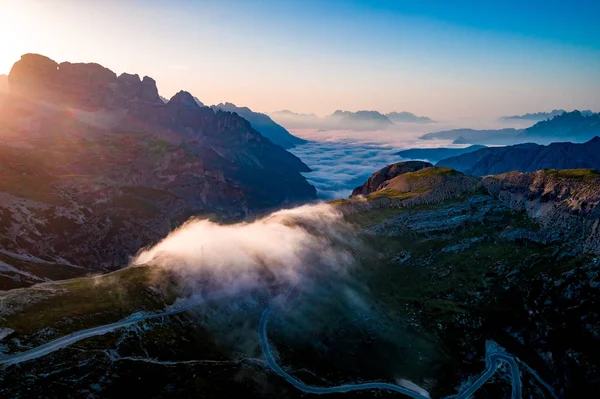 Parque Nacional de la Naturaleza Tre Cime En los Alpes Dolomitas. Hermosa n —  Fotos de Stock